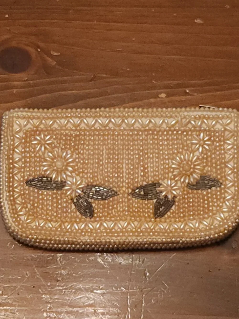 Vintage Regal Product Beaded Floral Clutch 4
